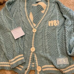 Taylor Swift 1989 Cardigan xs/sm